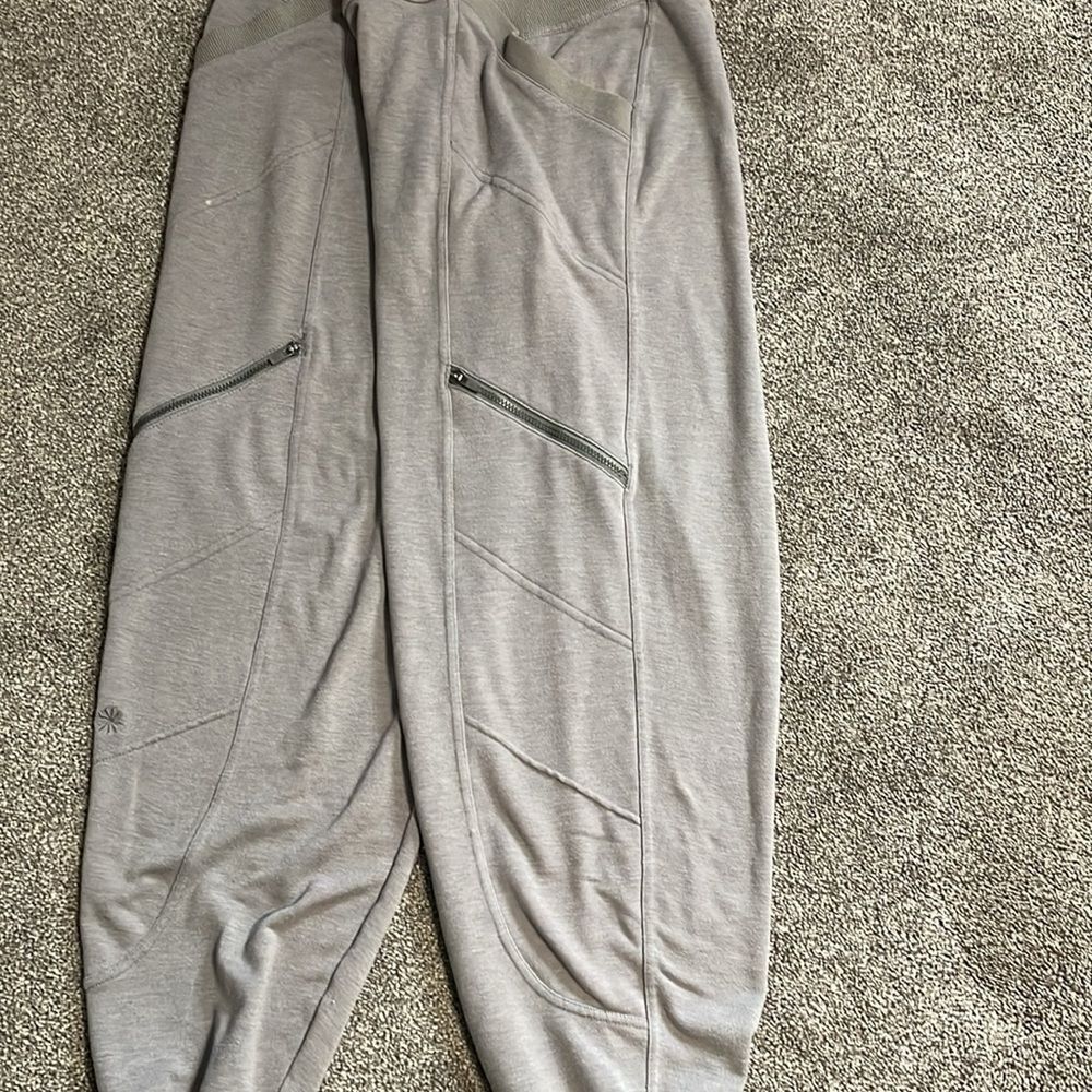 Athleta BAY BEACH CAPRI size Med - Picture 6 of 10